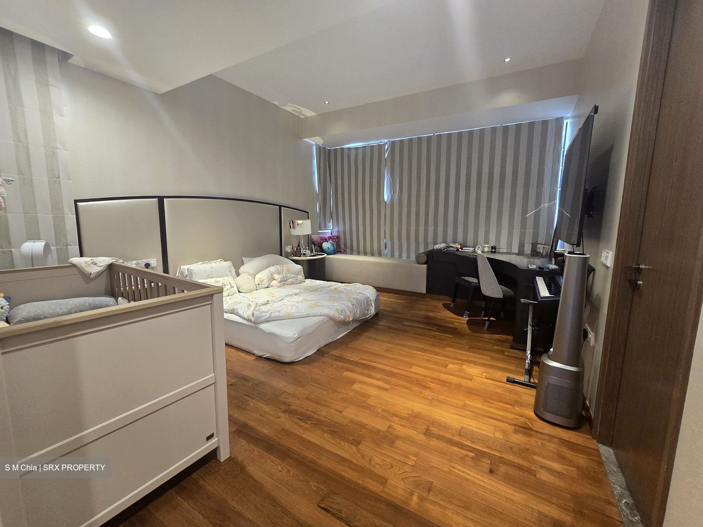 Kismis Residence (D21), Terrace #584756871